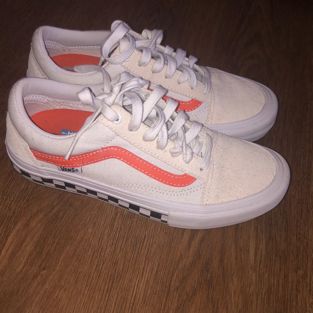 Women’s Vans shoes only worn once